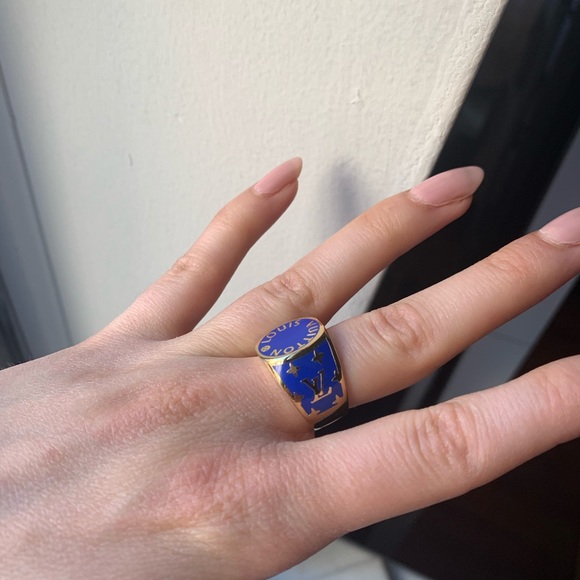 LOUIS VUITTON 24k Plated Gold Ring - Picture 5 of 5